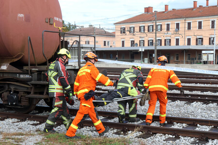 ŽELEZNIŠKA NESREČA VAJA 34 FOTO LJUBO VUKELIČ